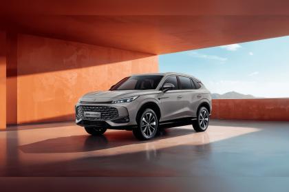 Το νέο MG HS Hybrid+ ήρθε στην Ελλάδα με 225PS 